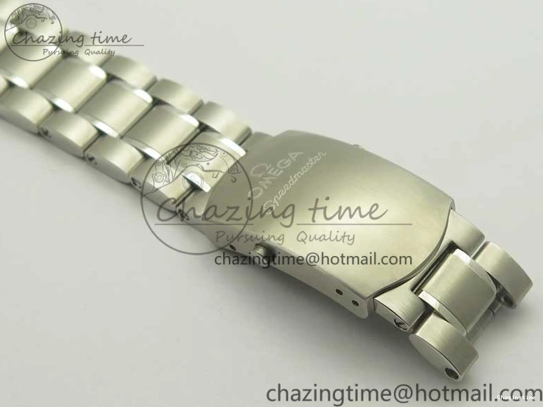 0203 UrbanChic Speedmaster Moonwatch OMF 1:1 Best Edition White Dial Black Hand on SS Bracelet A 8045